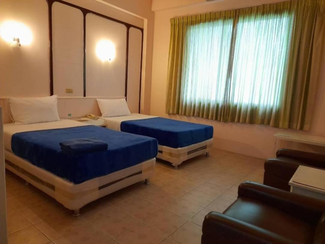 Indra Hotel Hatyai Hat Yai Exteriör bild