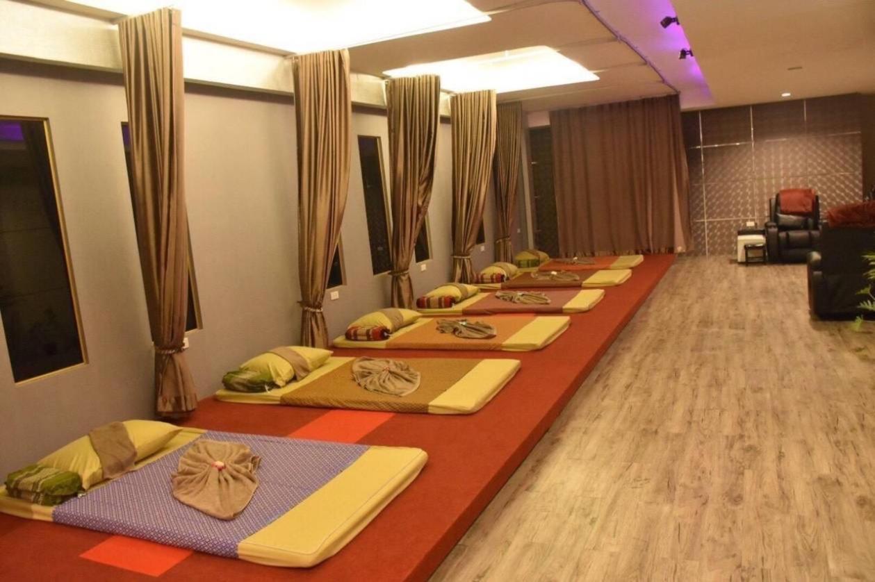 Indra Hotel Hatyai Hat Yai Exteriör bild